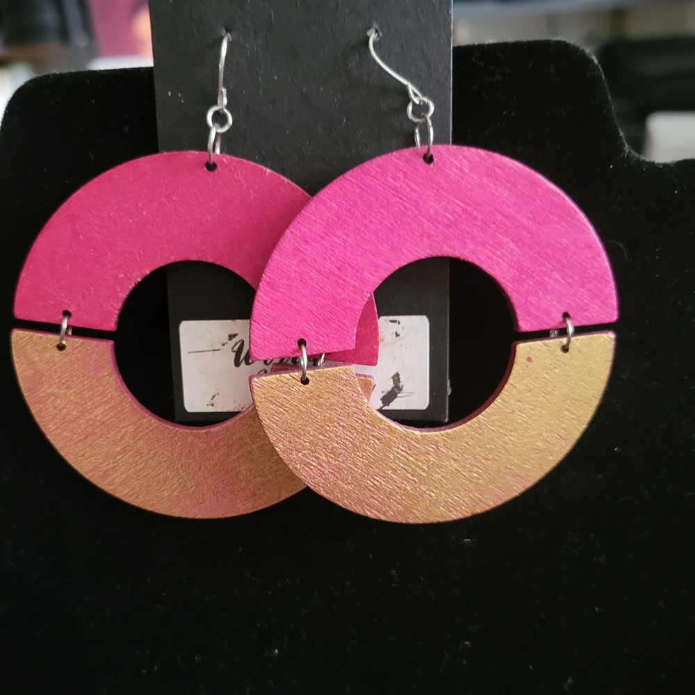 Vibrant Pink and Gold Circle Earrings